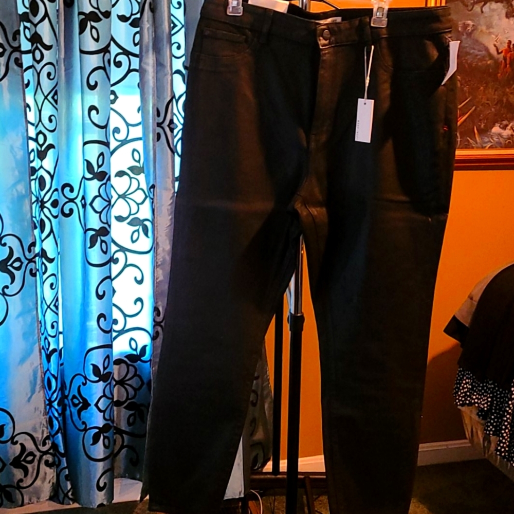 Black Jeans